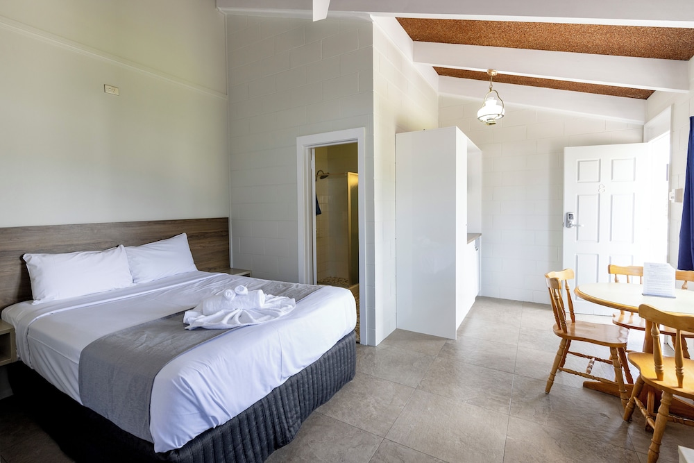 Breeze Inn Ulladulla 8/50