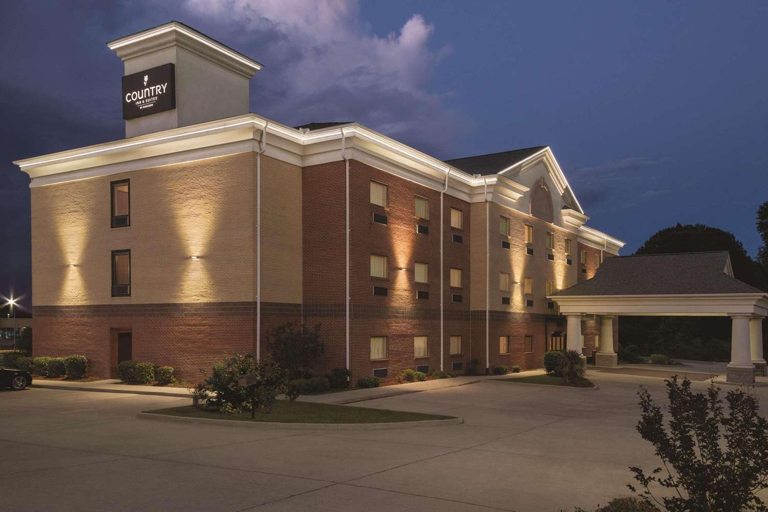 Country Inn & Suites by Radisson, Byram/Jackson South, MS 3/24