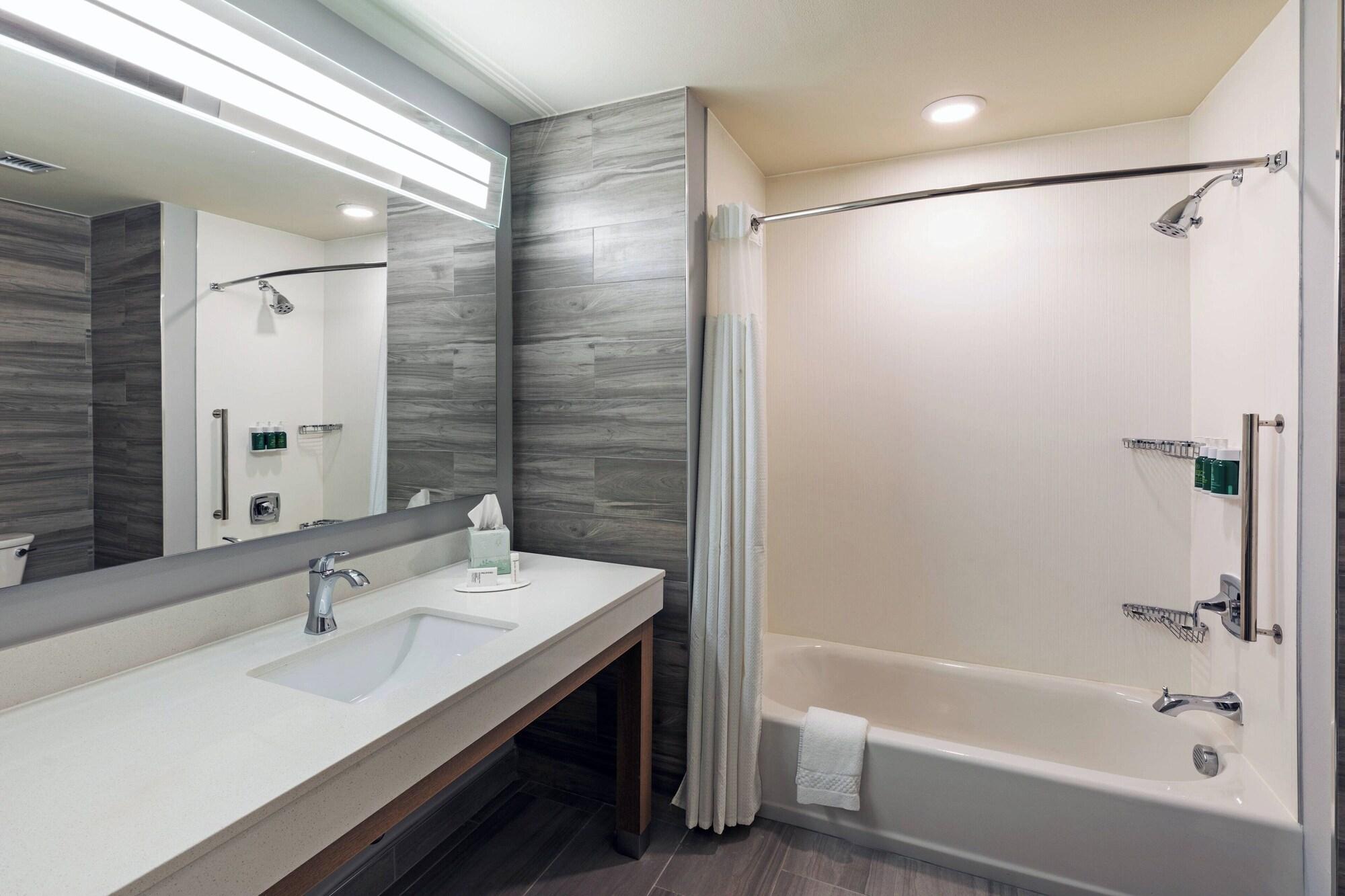 Suite, Multiple Beds