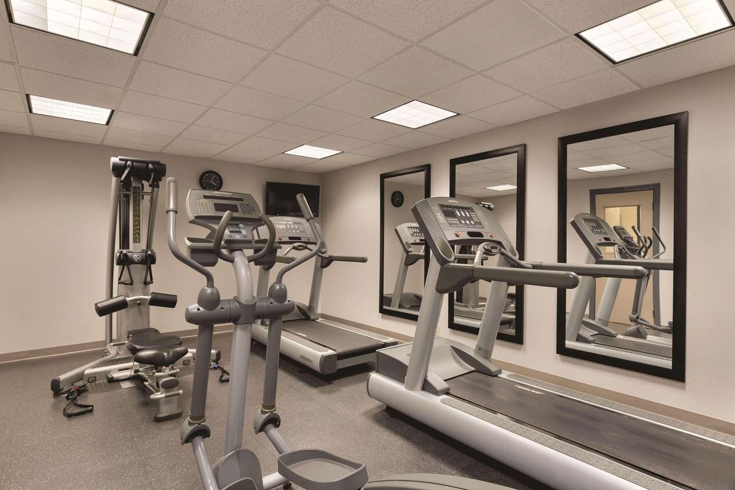 Country Inn & Suites By Radisson Madison Al 5/13
