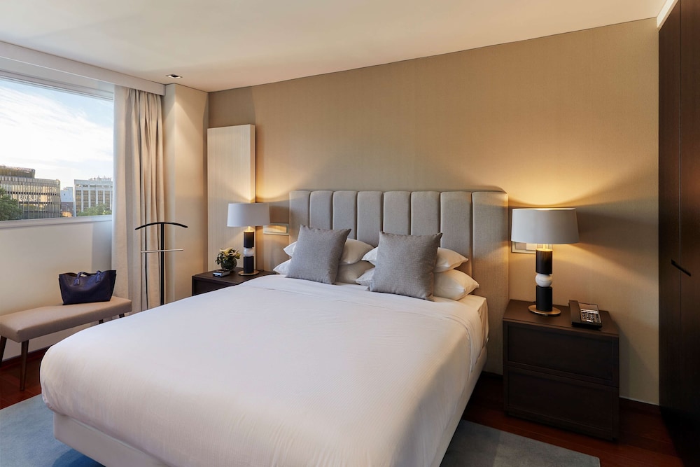 Hyatt Regency Madrid Residences 5/34