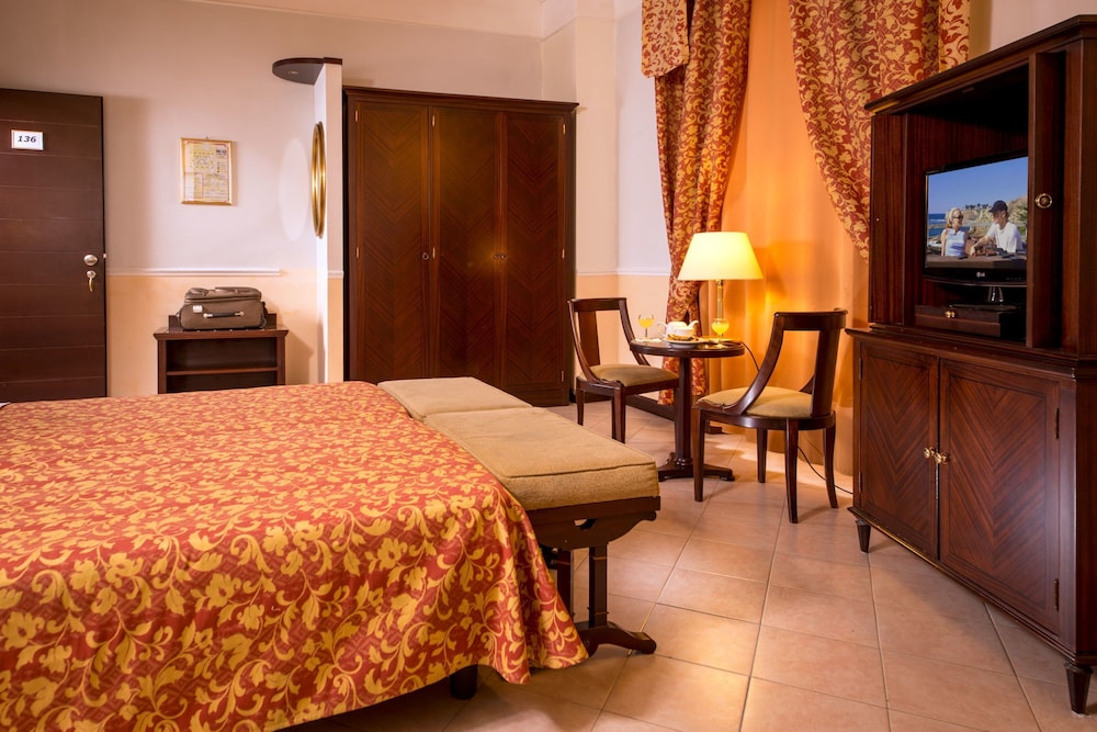 Hotel Nizza 12/18
