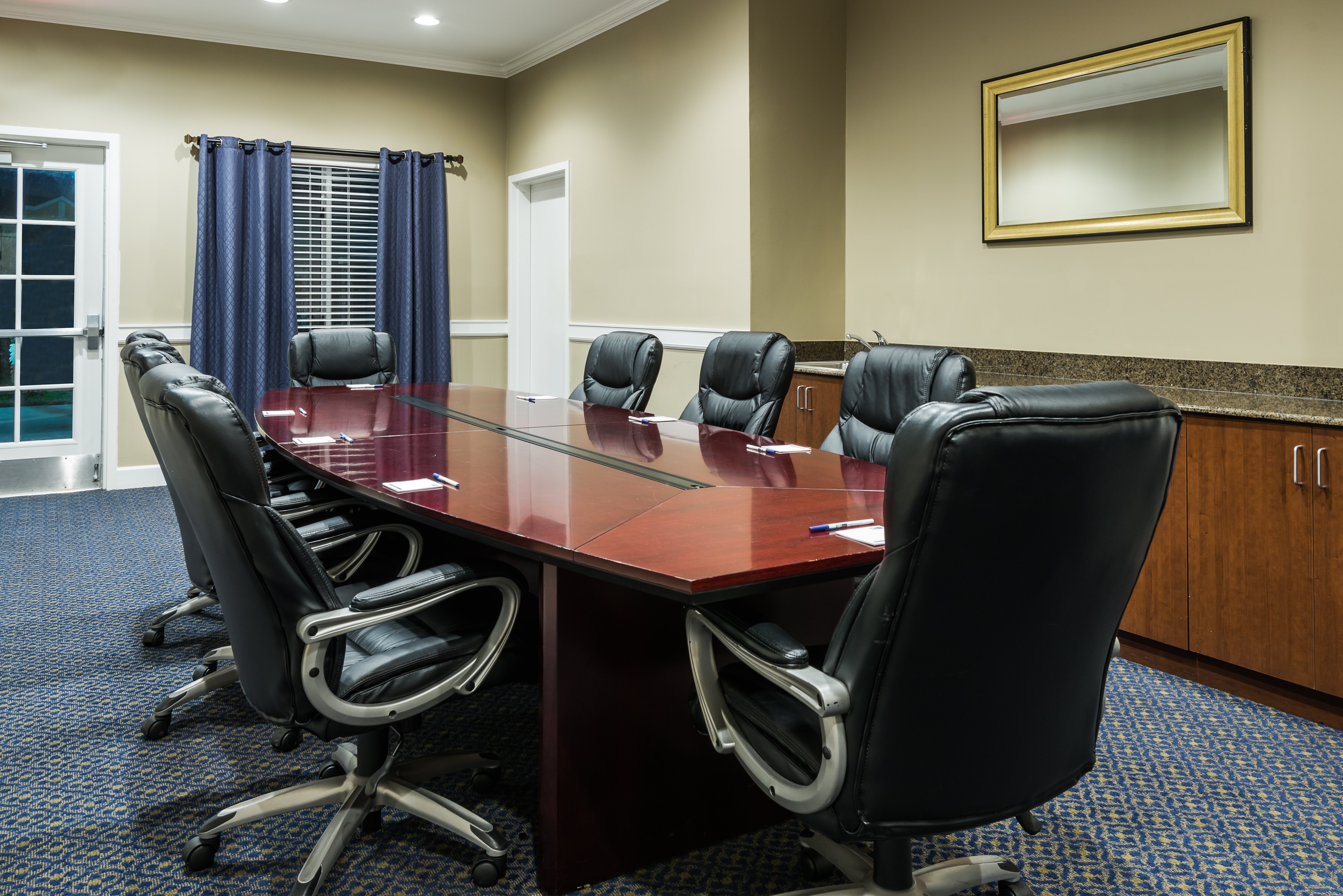 Holiday Inn Express Hotel Suites New Iberia Avery Island 70/80