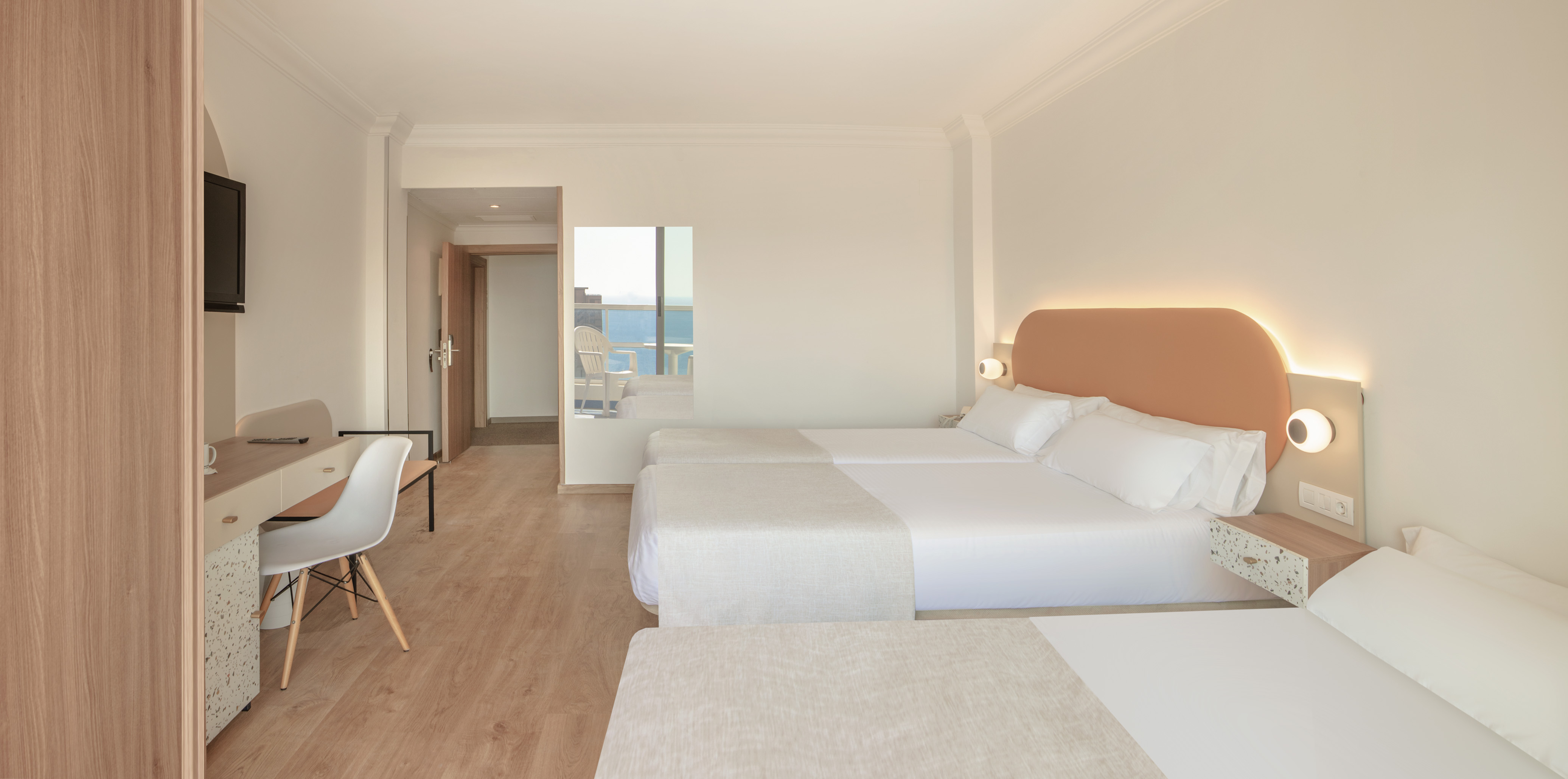 Dream room sea view (2)
