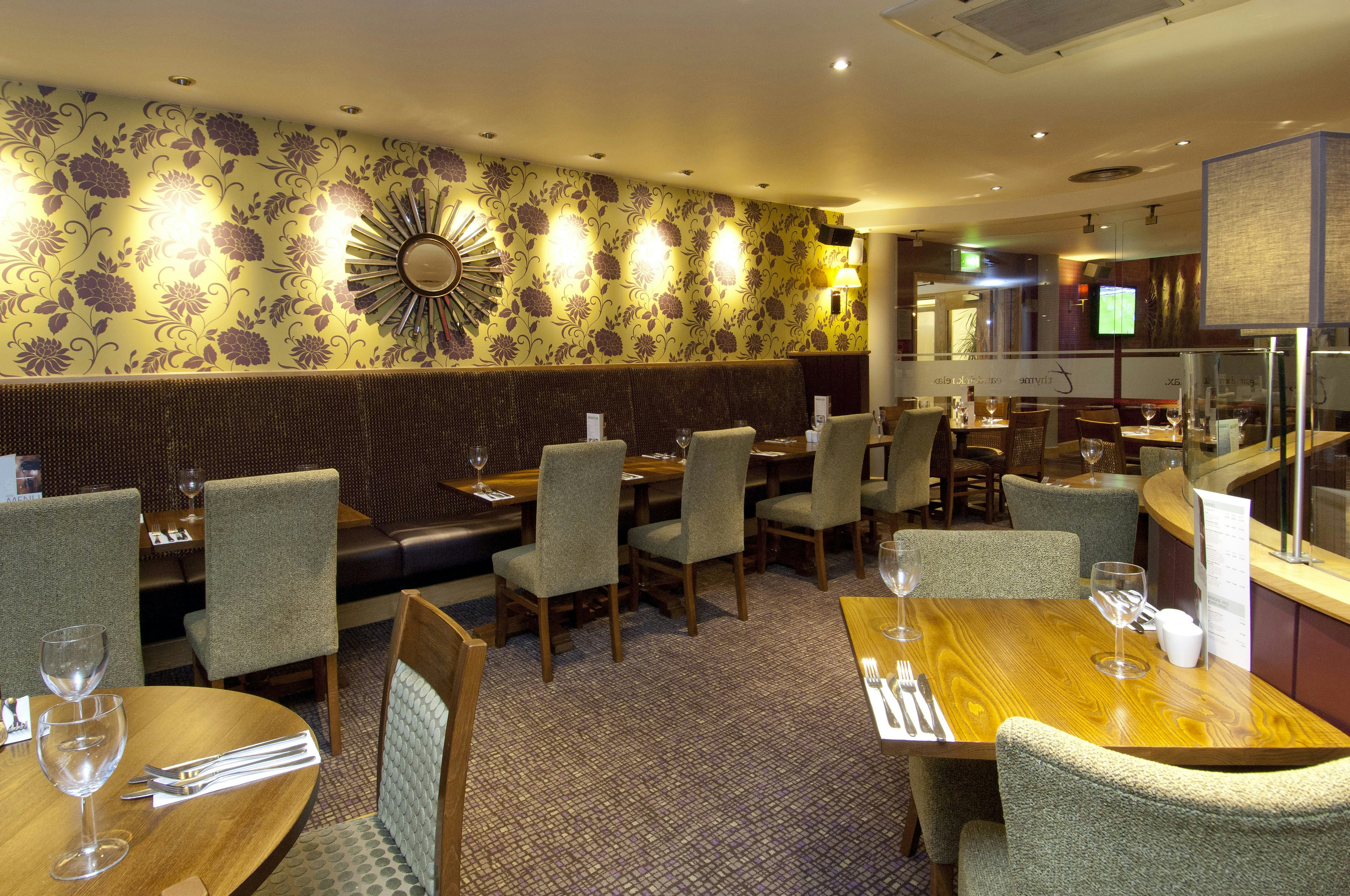 Premier Inn Sheffield City Centre (Angel Street) 39/49