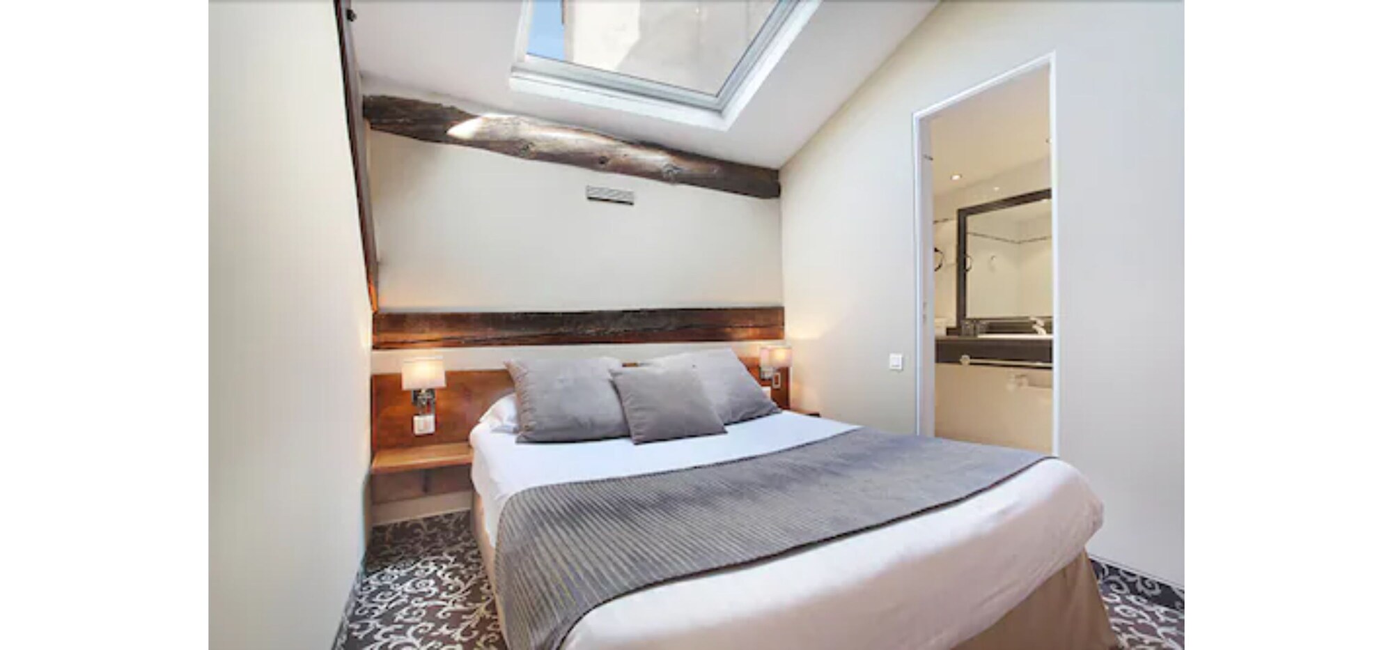 CLASSIC, DOUBLE BED, ATTIC