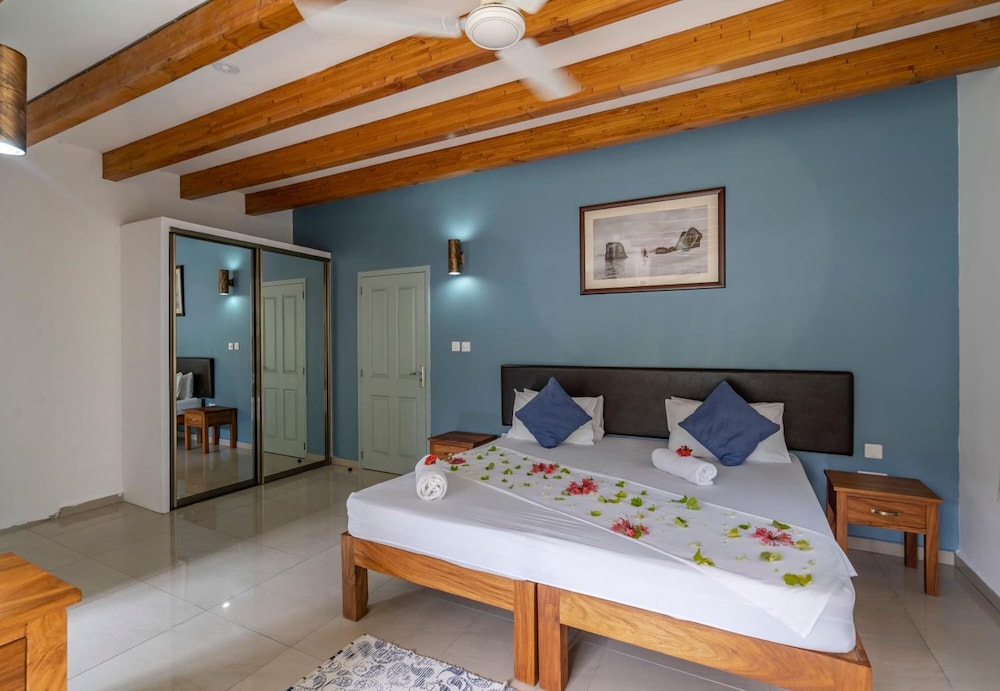 La Modestie Villa 8/50