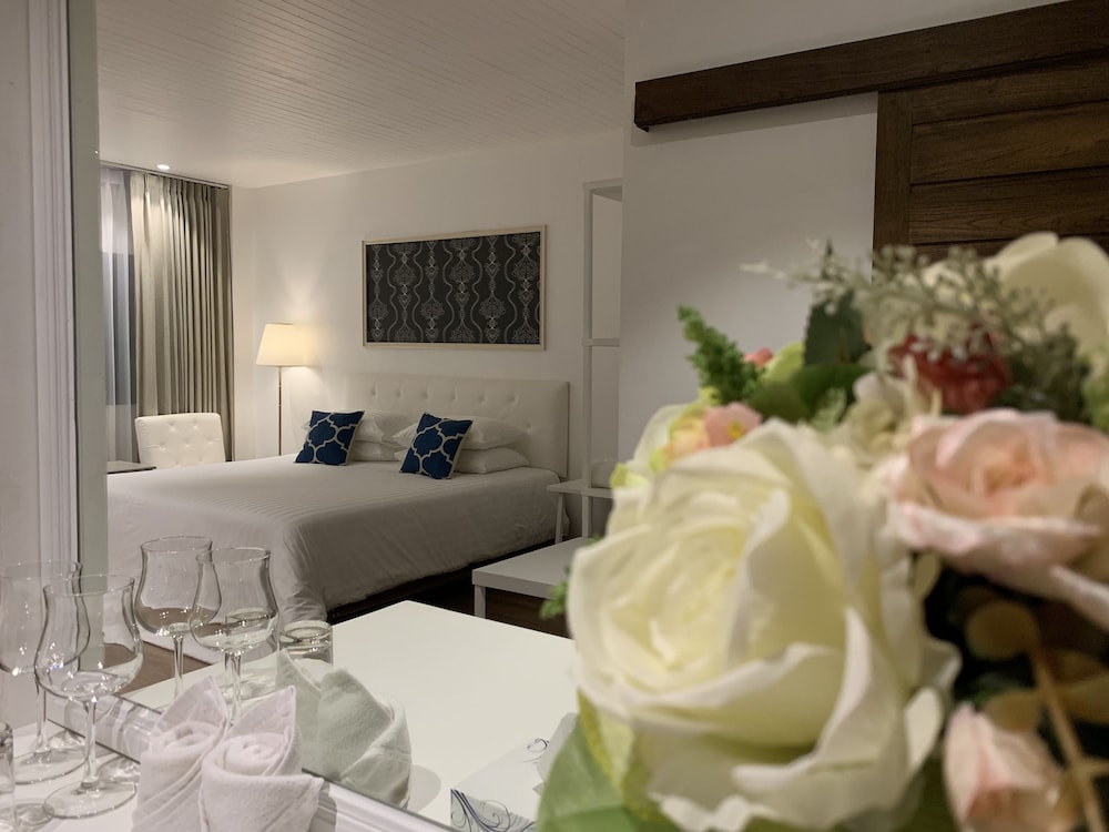 Phetcharat Grand Hotel Maesot 30/50