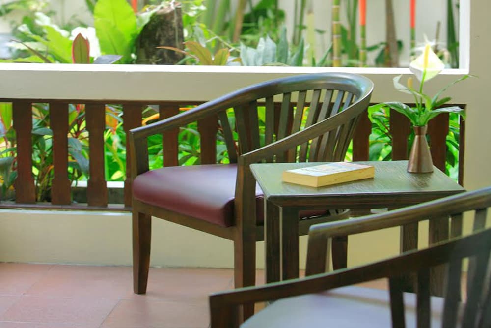 THAI HOUSE BEACH RESORT 57/75