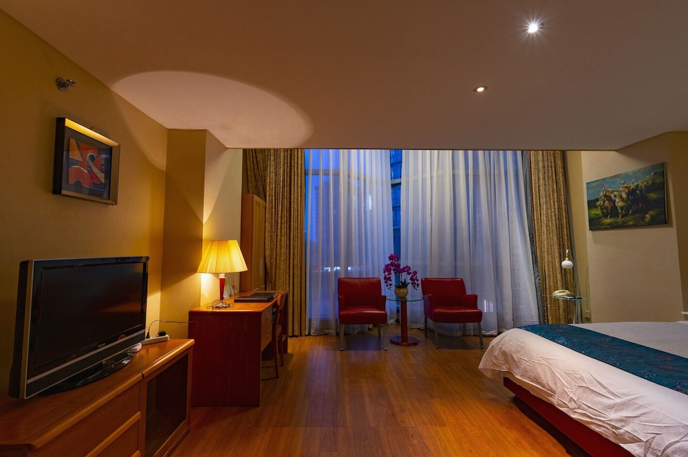 East King Business Hotel 15/50