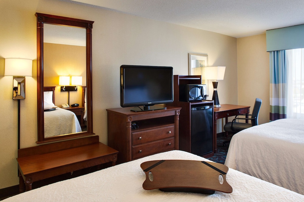 Hampton Inn & Suites By Hilton Toronto Airport 13/39