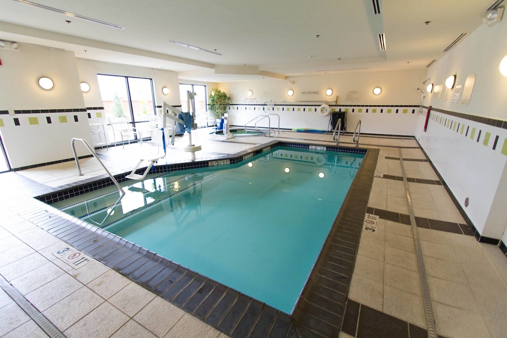 Fairfield Inn & Suites by Marriott Santa Maria 5/31
