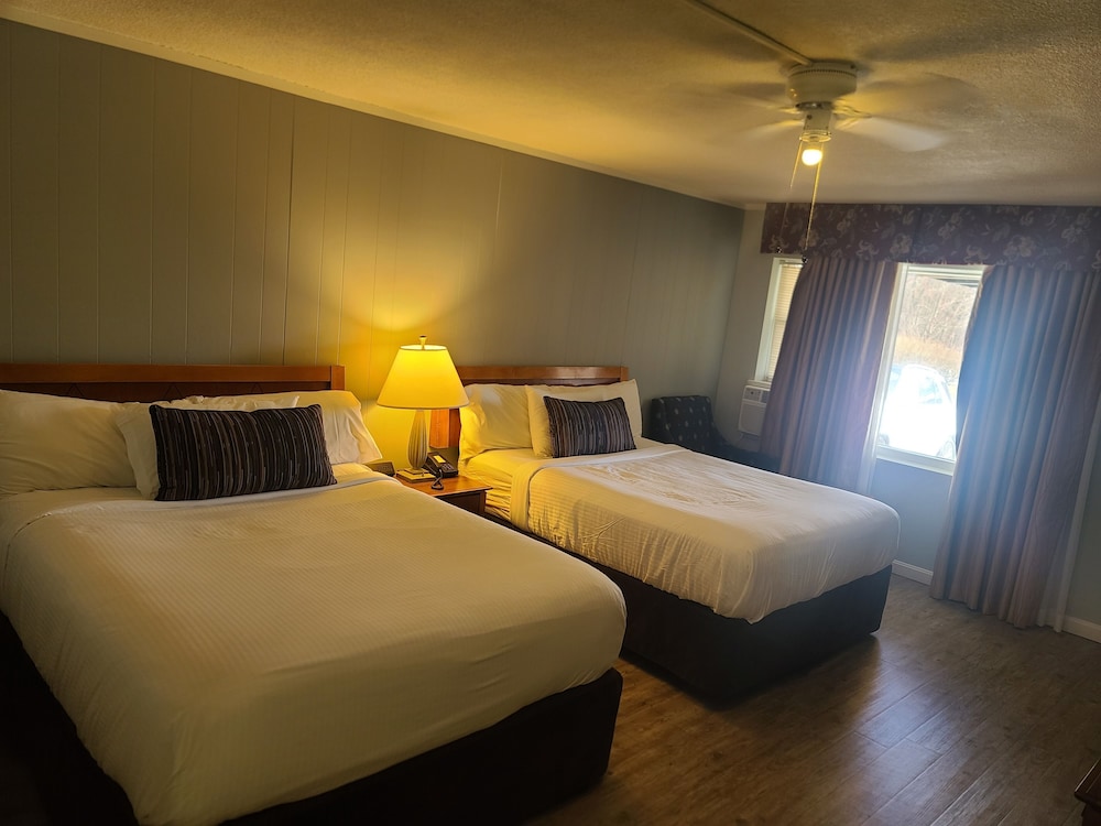 Econo Lodge Inn & Suites Tilton 8/38
