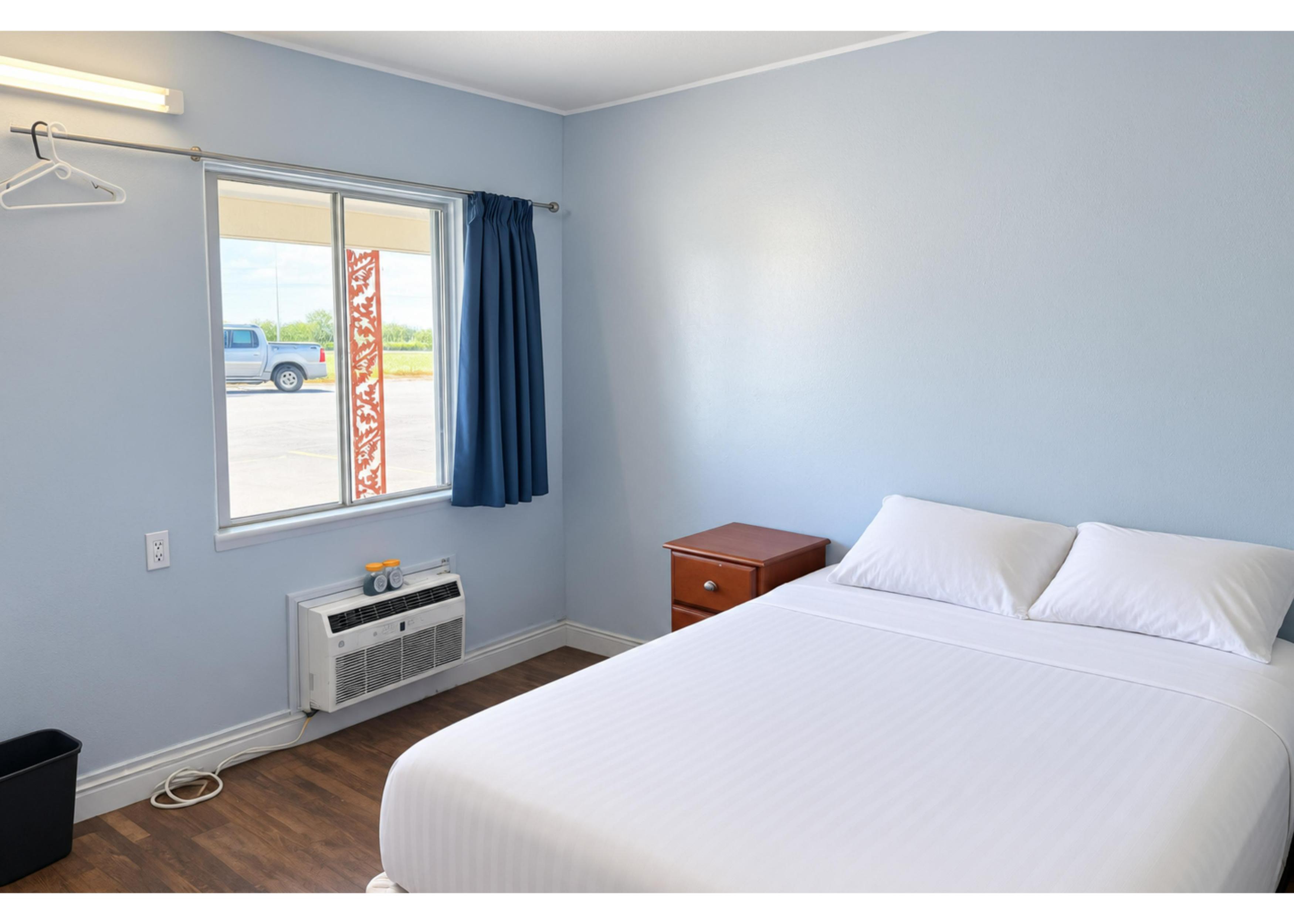 OYO Central Inn 4/16