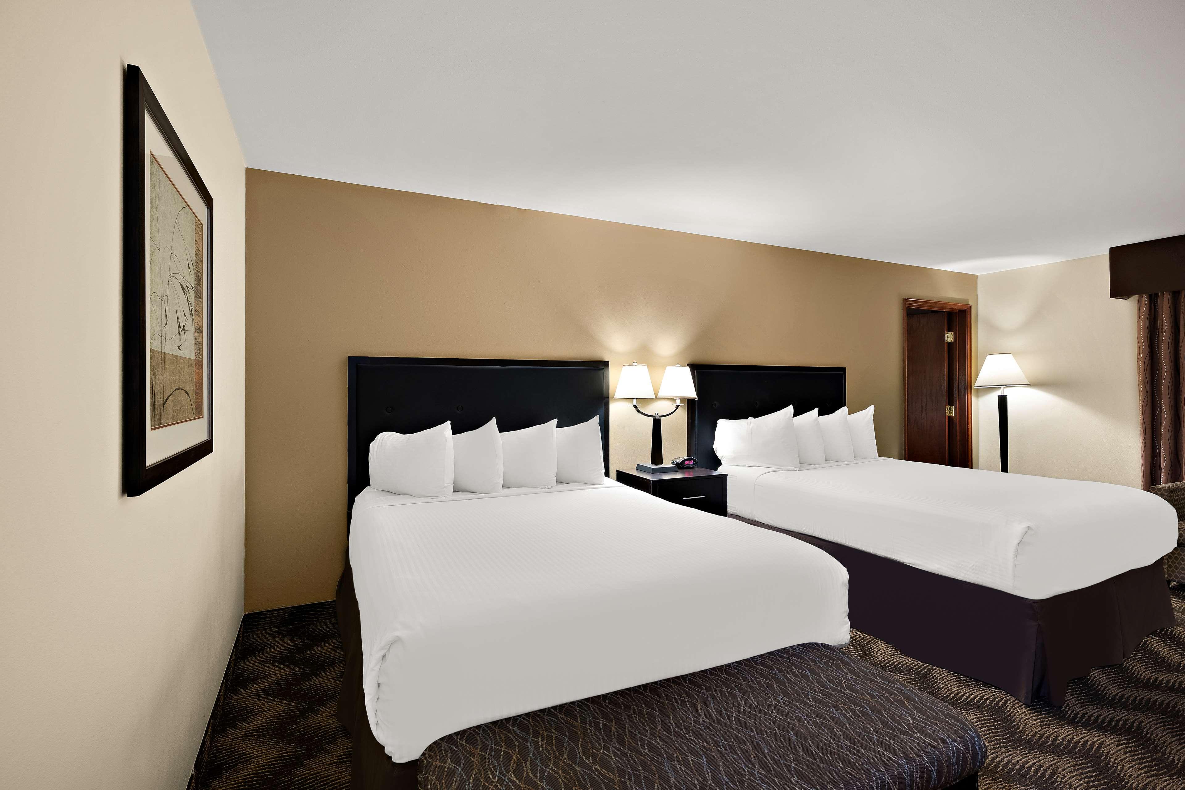 2 Bedrooms, Suite