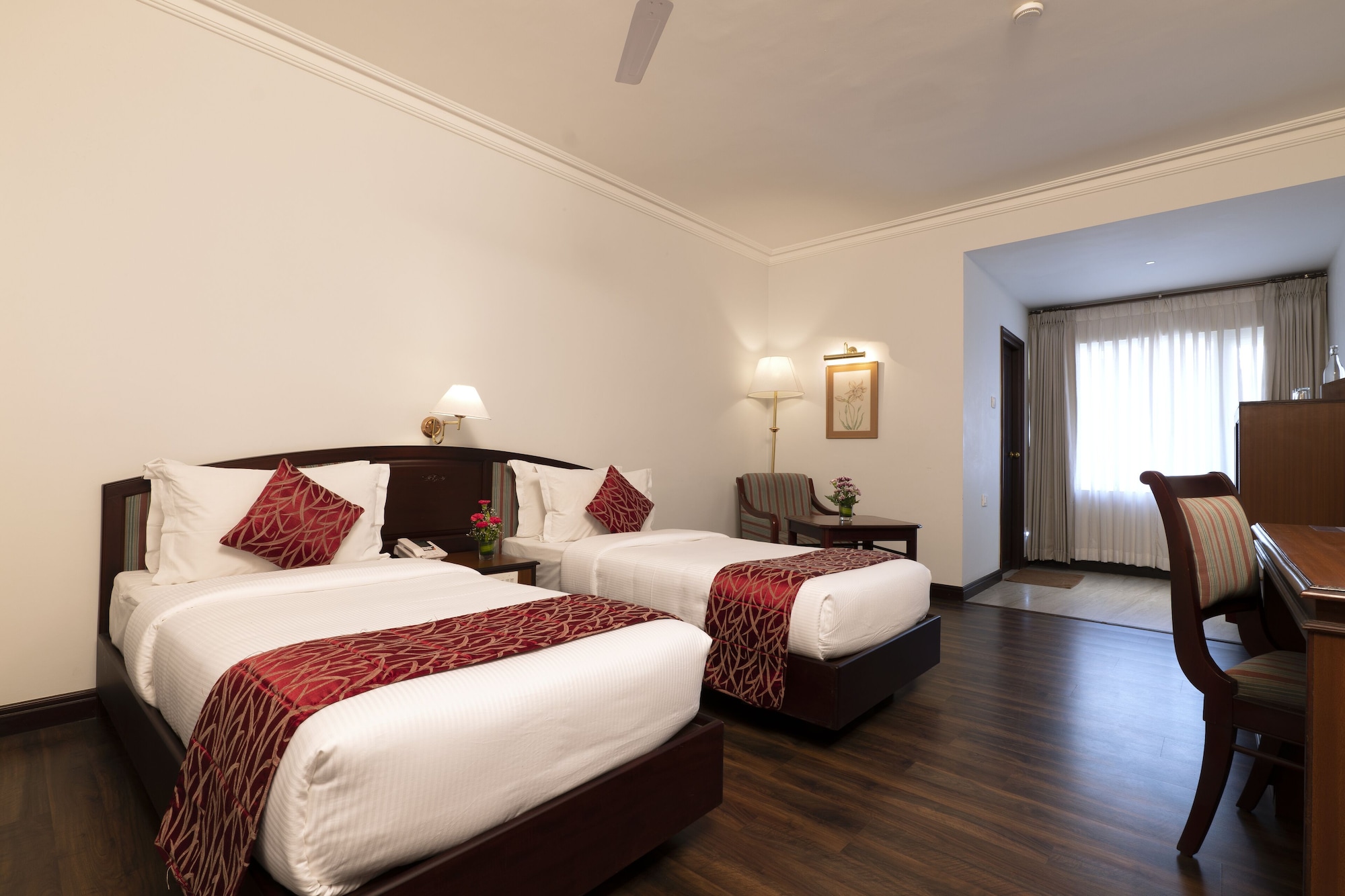 SUPERIOR, TWIN BEDS