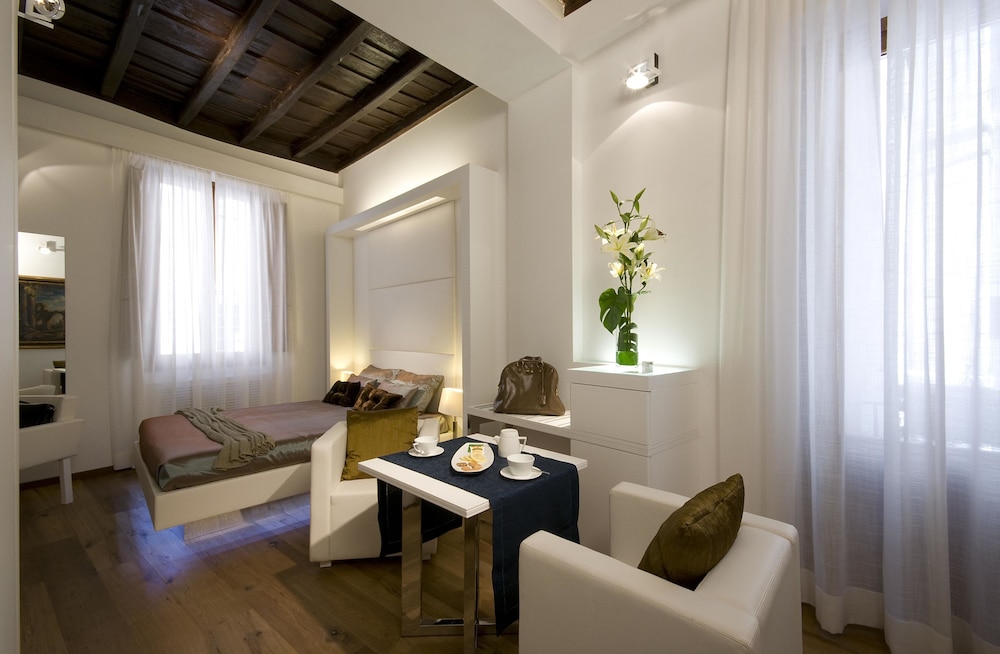GIGLI D'ORO SUITE 20/33