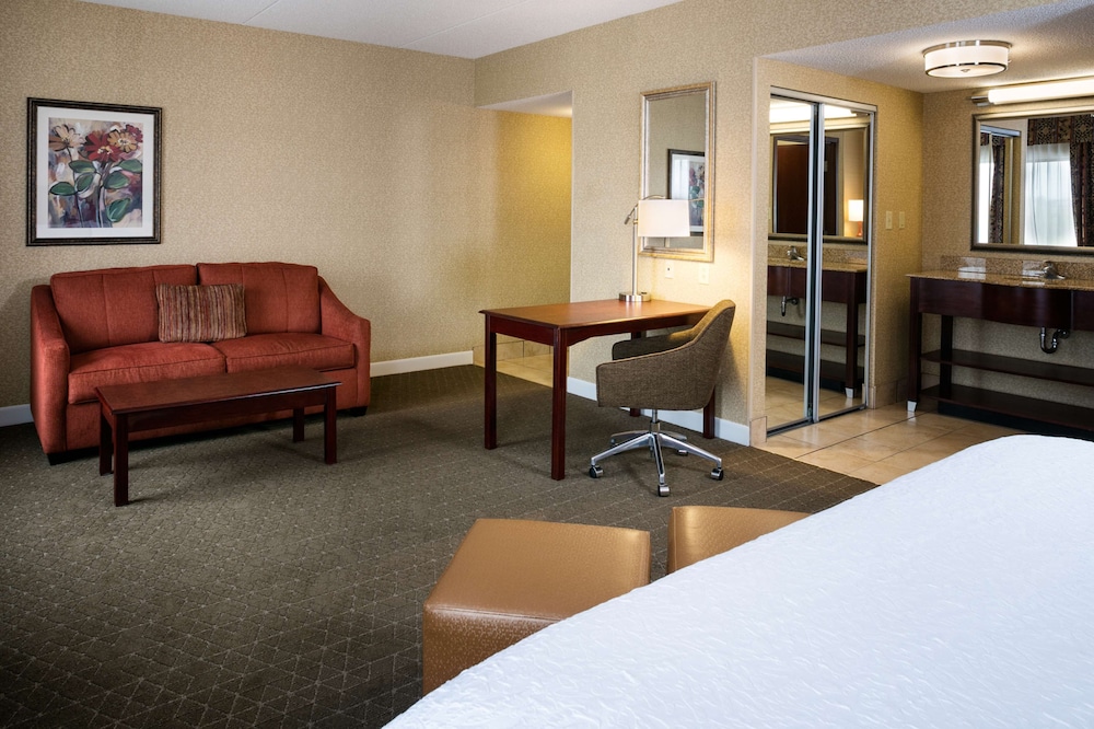 Hampton Inn & Suites Toledo-Perrysburg 35/50