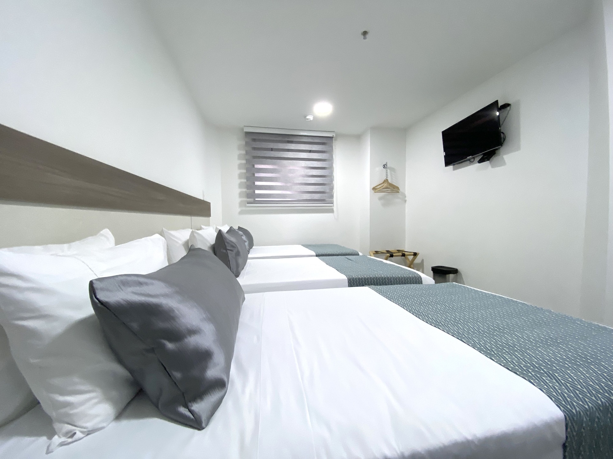 Family, 1 Double and 3 Single Beds
