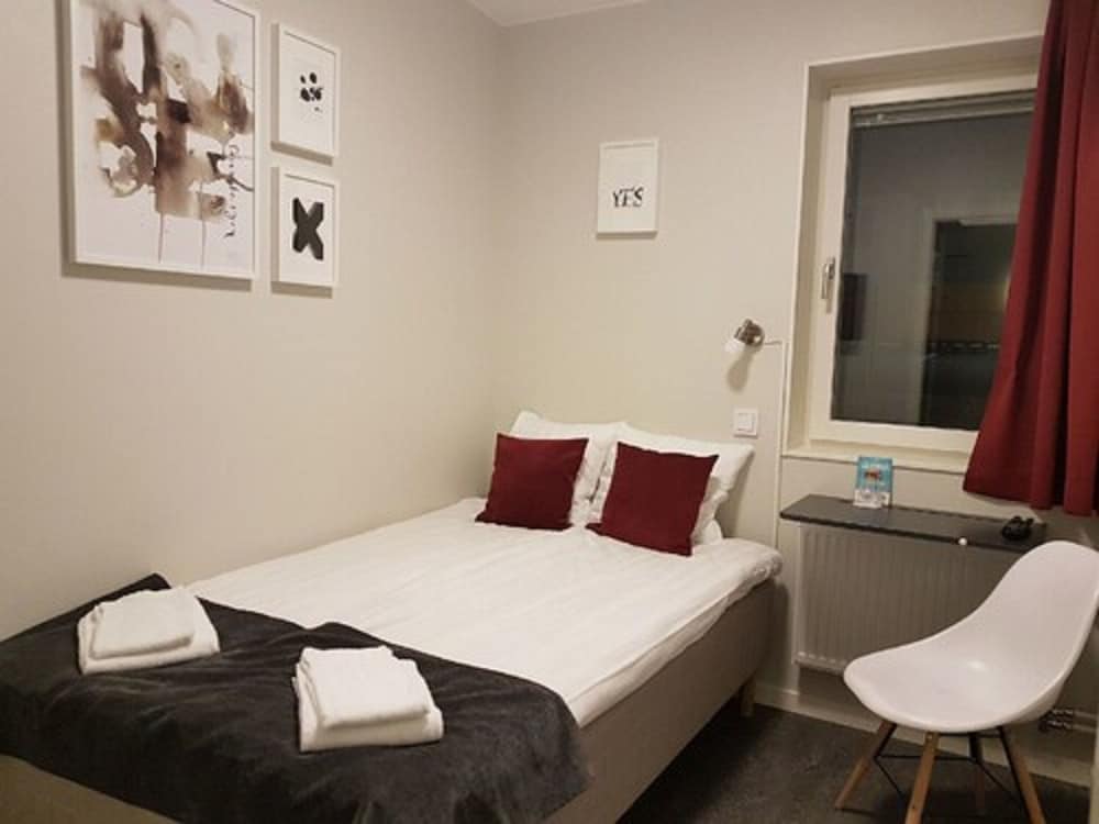Hotell Eken 9/23