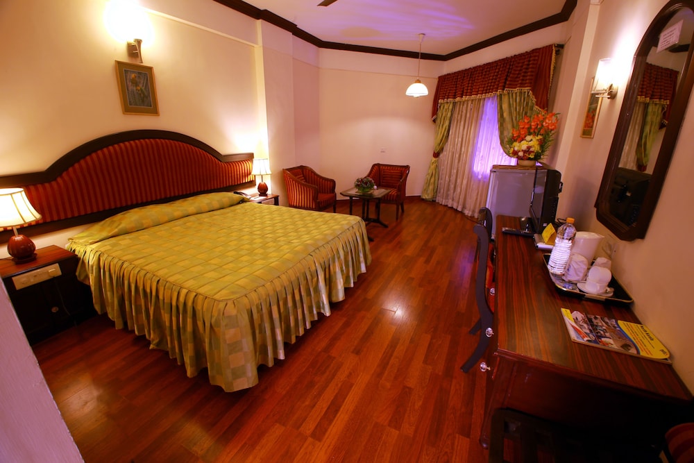 MALABAR PALACE 10/39