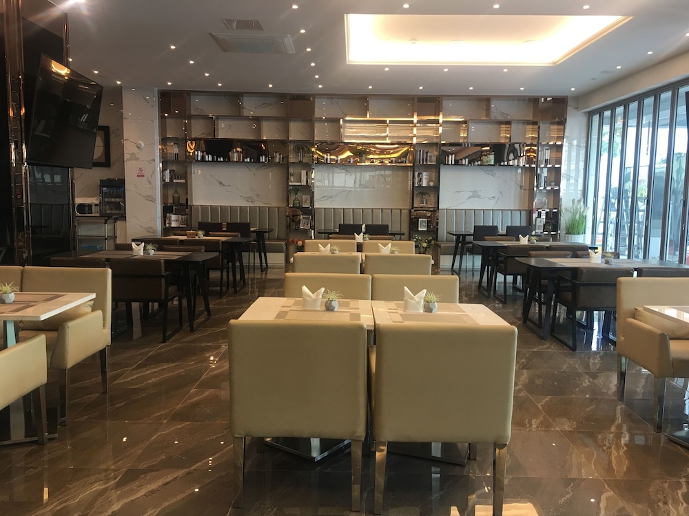 L&L Jeju Hotel 46/53