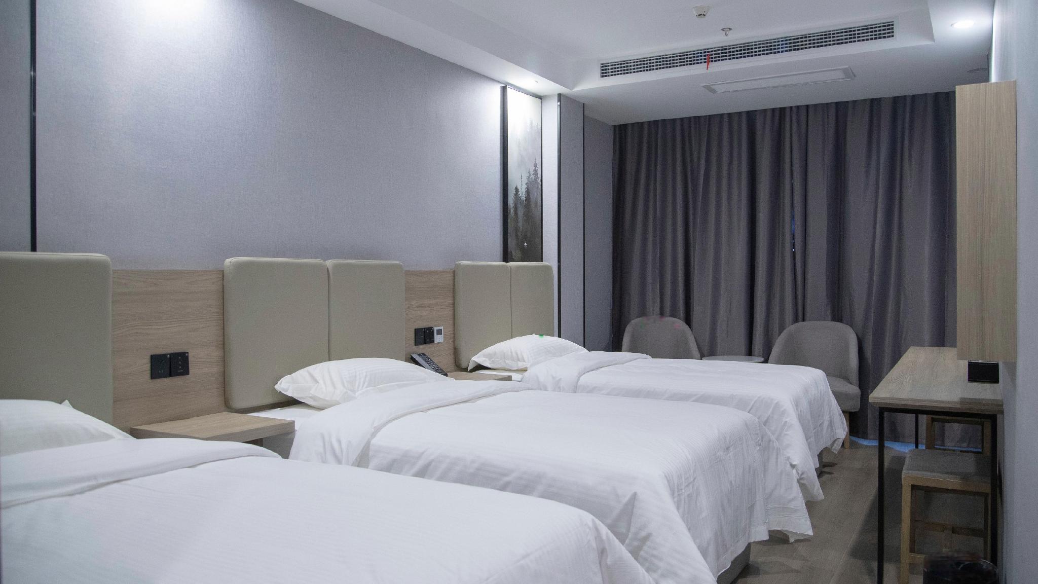 Room, Triple