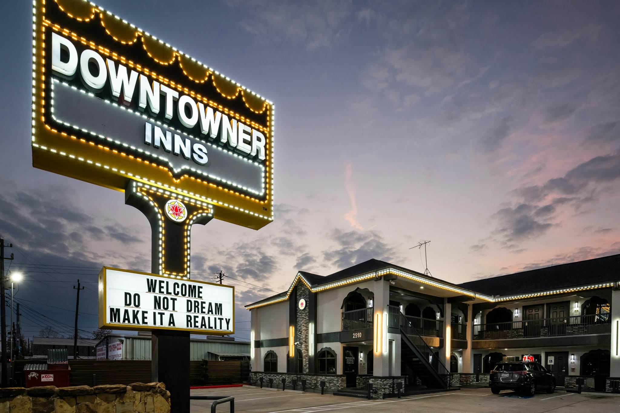 Downtowner Inns - Houston (Hamilton St.) 25/38