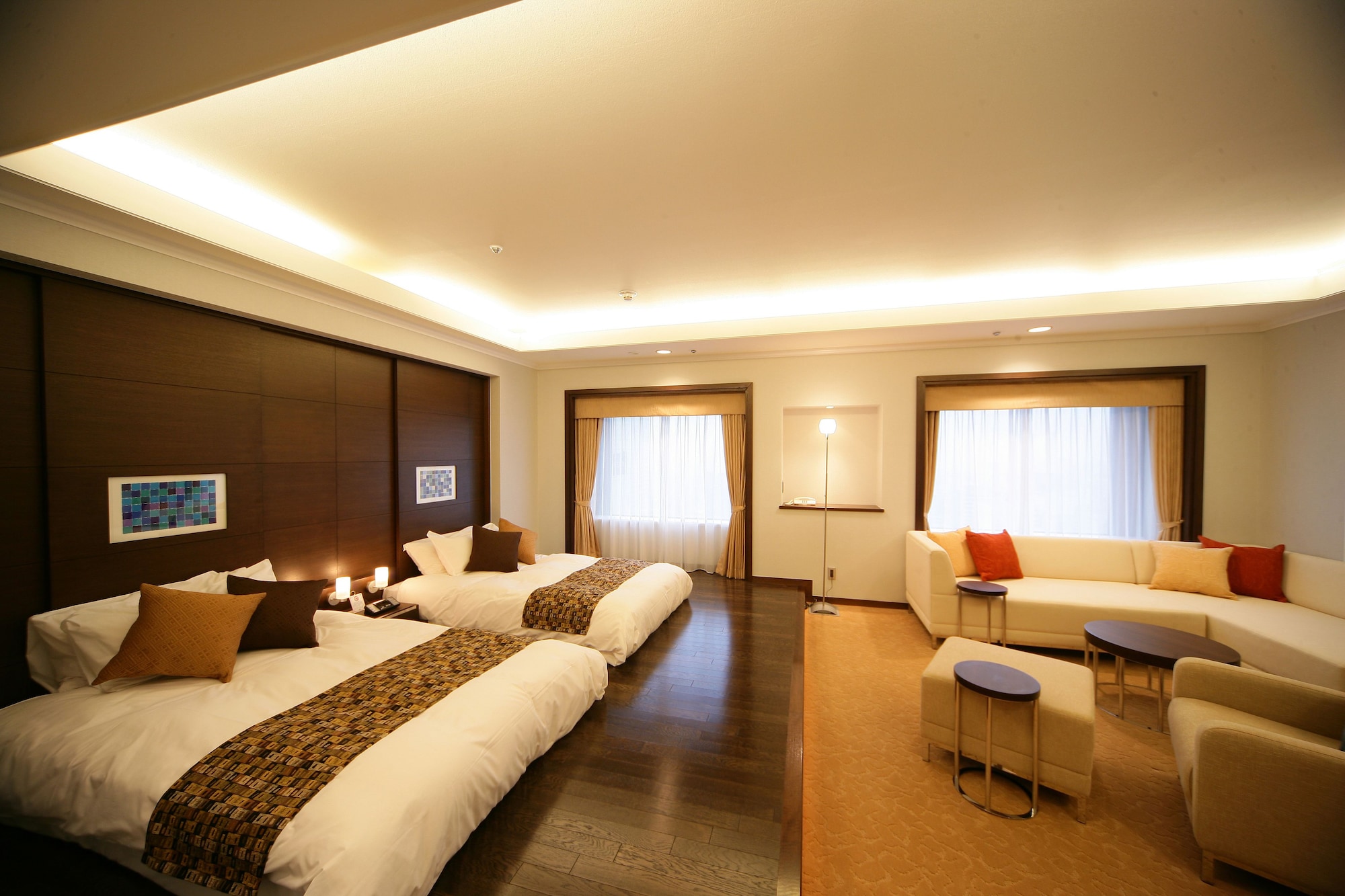 EXECUTIVE, SUITE, MAIN BUILDING