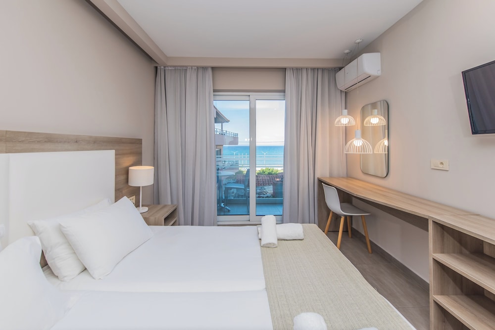 Porto Planos Beach Hotel 14/50