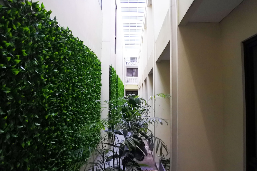 Sofyan Hotel Soepomo 31/32