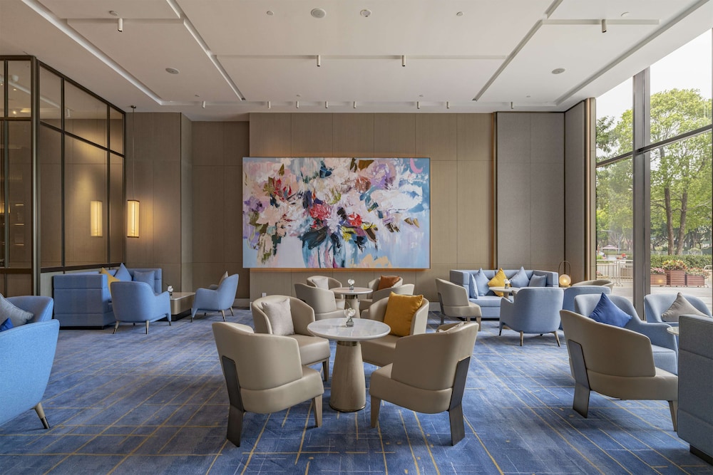 DoubleTree by Hilton Shenzhen Nanshan Hotel and Residences 32/45