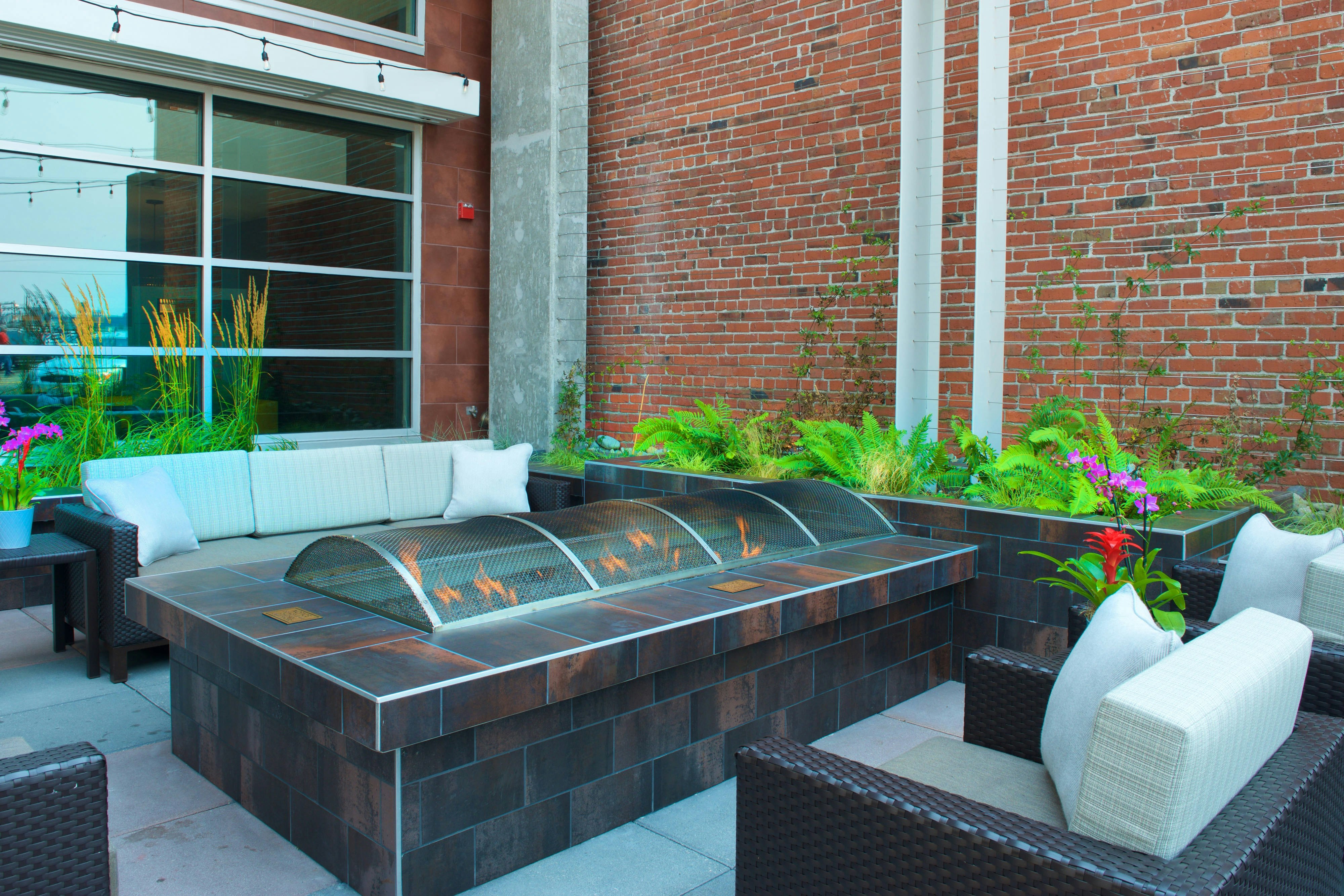 Courtyard by Marriott Seattle Everett Downtown 3/22