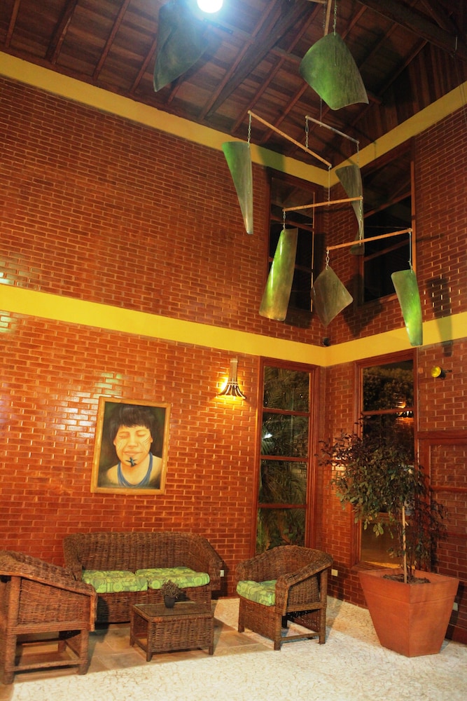 Hotel Pira Miuna 7/74