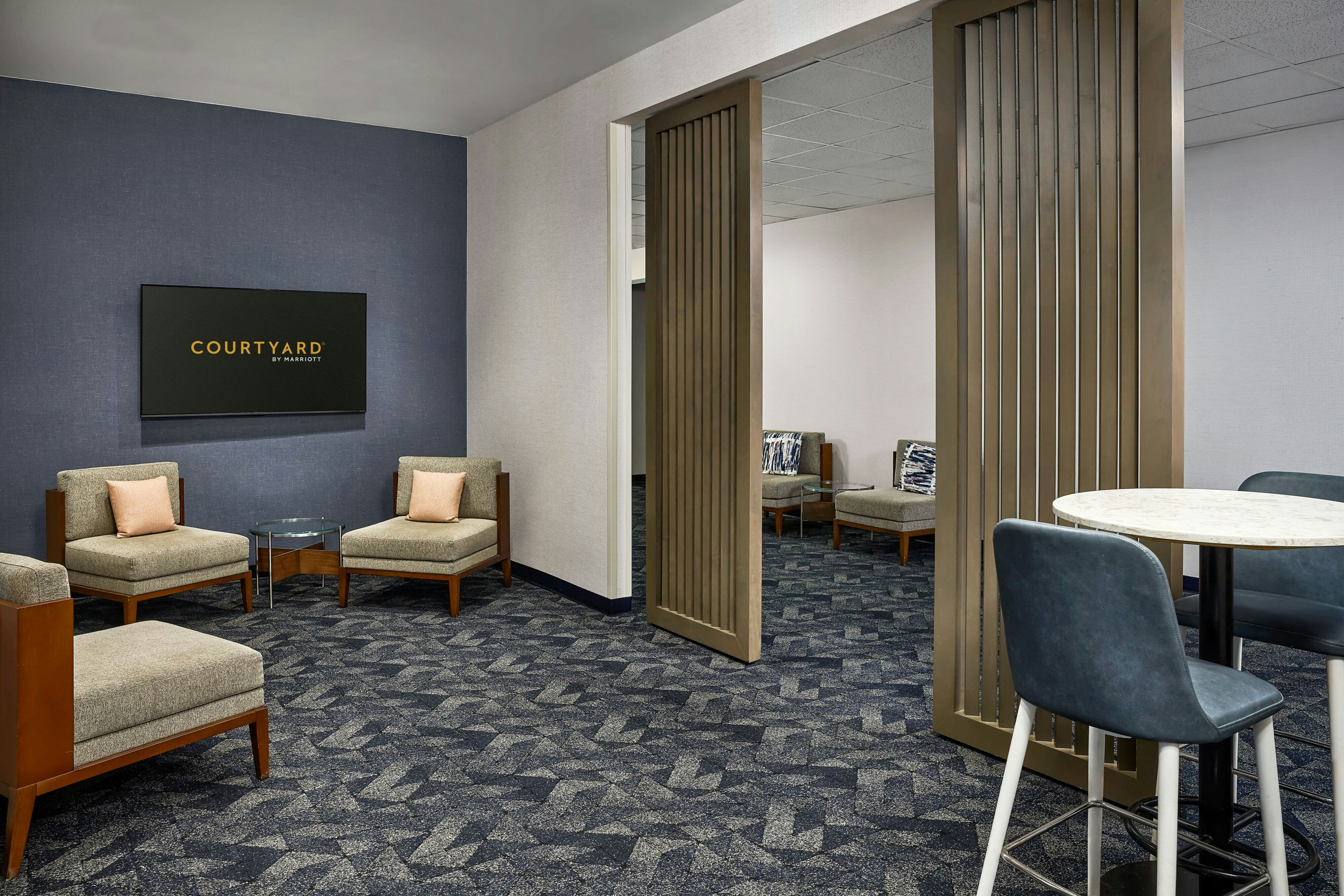 Courtyard By Marriott San Diego Mission Valley/Hotel Circle 23/26