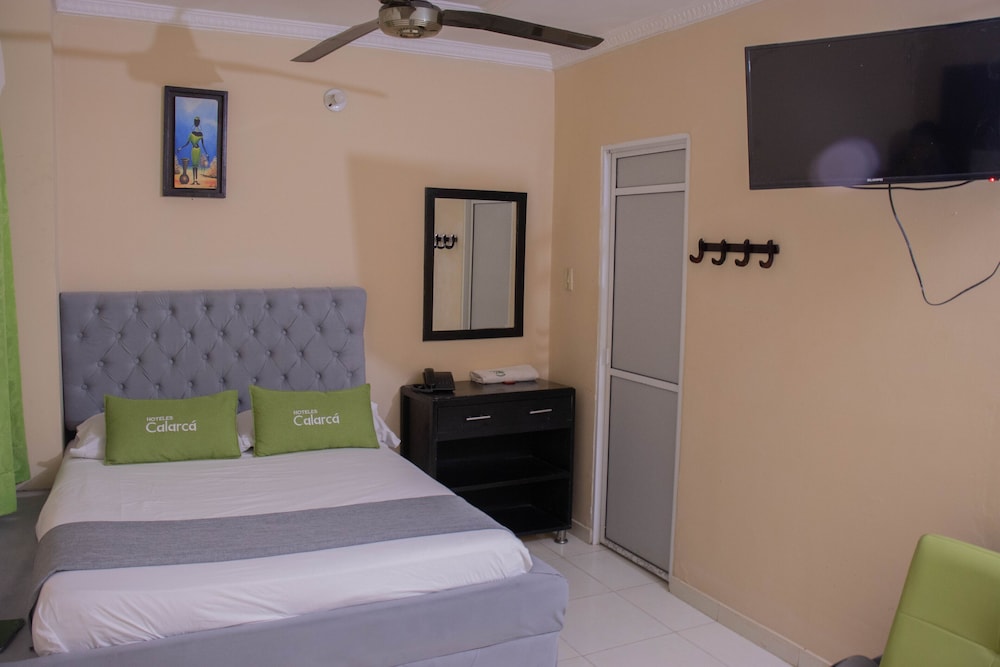 Hotel Calarca 2 11/28