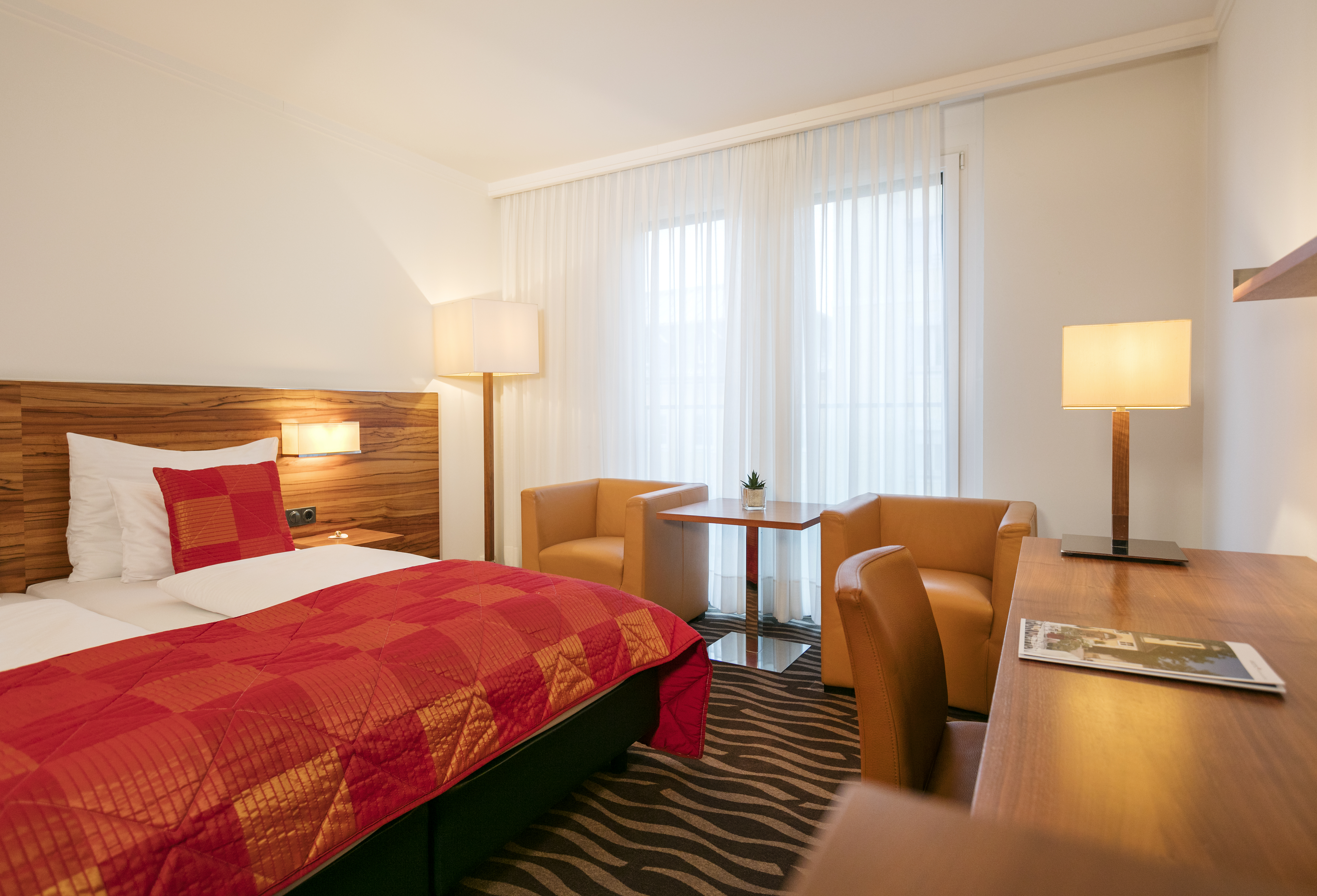 SUPERIOR, DOUBLE BED