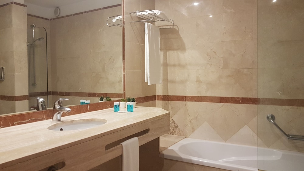 Gran Hotel Costa del Sol 64/65