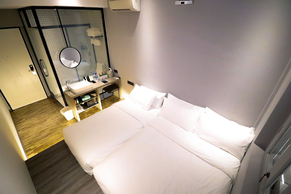 Hotel 1888 Collection 18/66