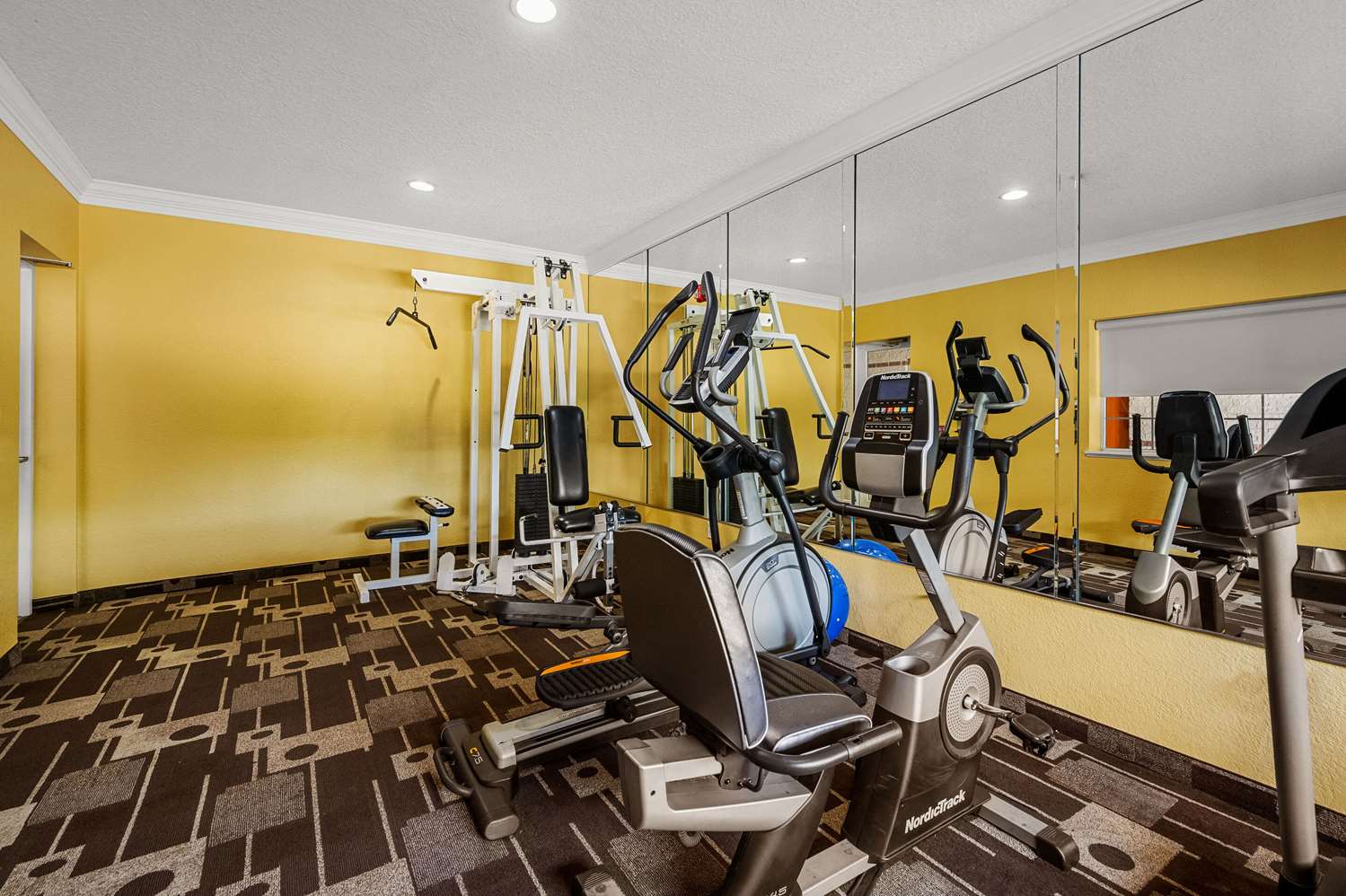 Quality Inn & Suites Houston Northwest - Cypress 19/30