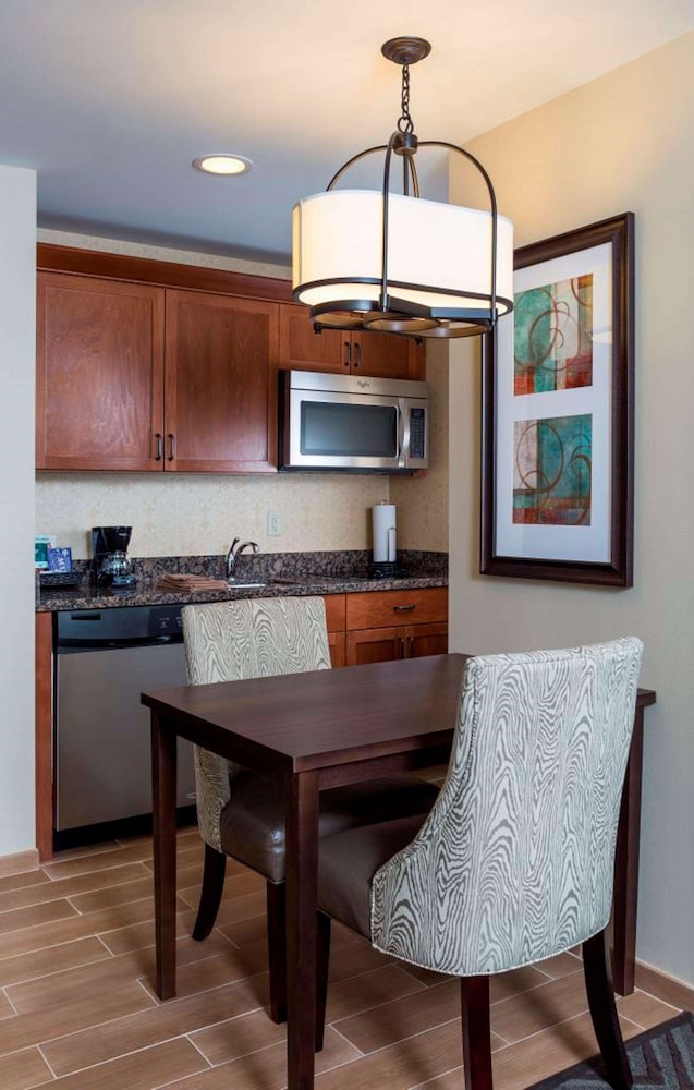 Homewood Suites By Hilton Akron Fairlawn Oh 25/36
