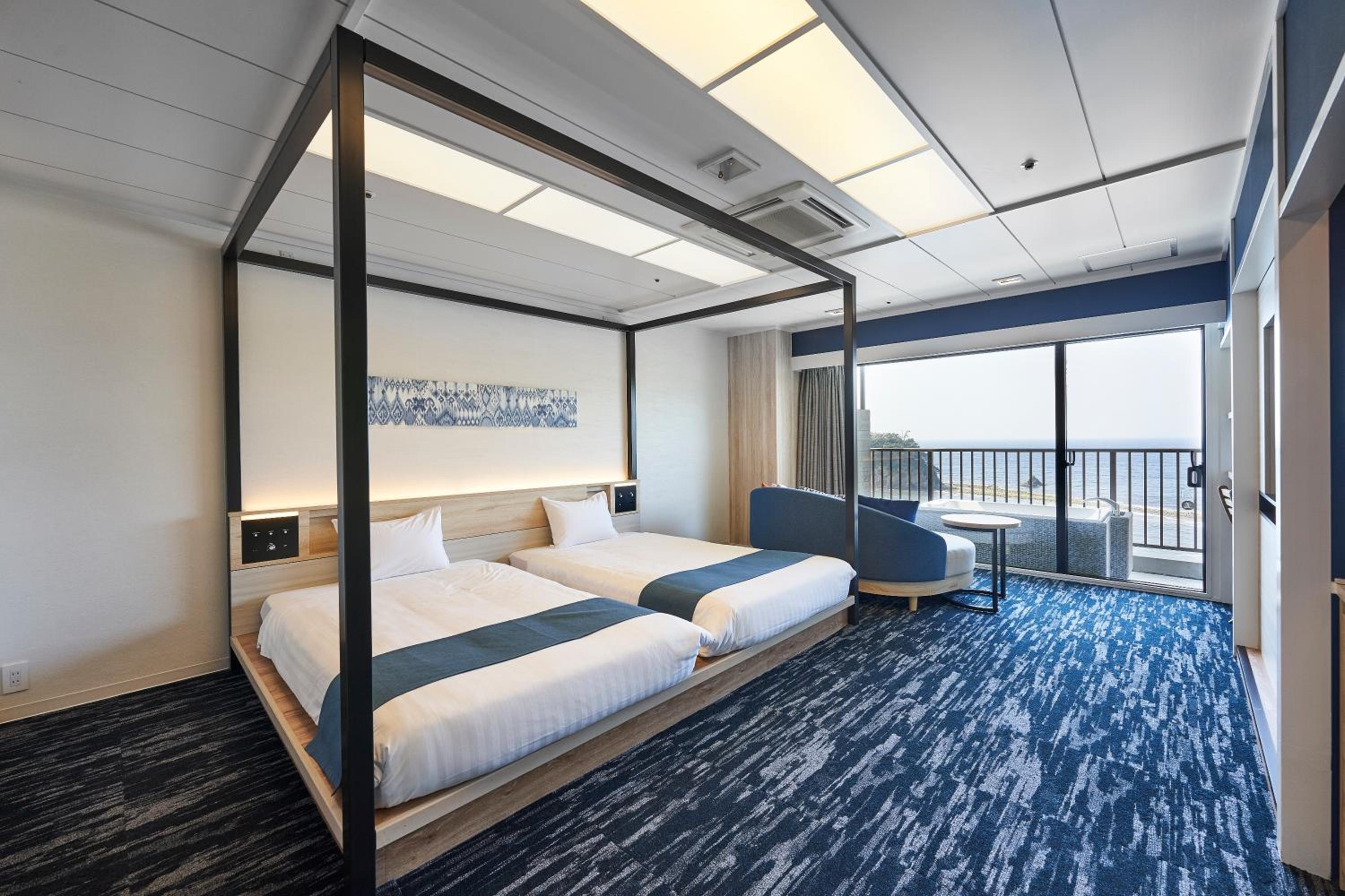 Deluxe, Triple, Twin Beds, Ocean View, Outdoor Bath, Sofa