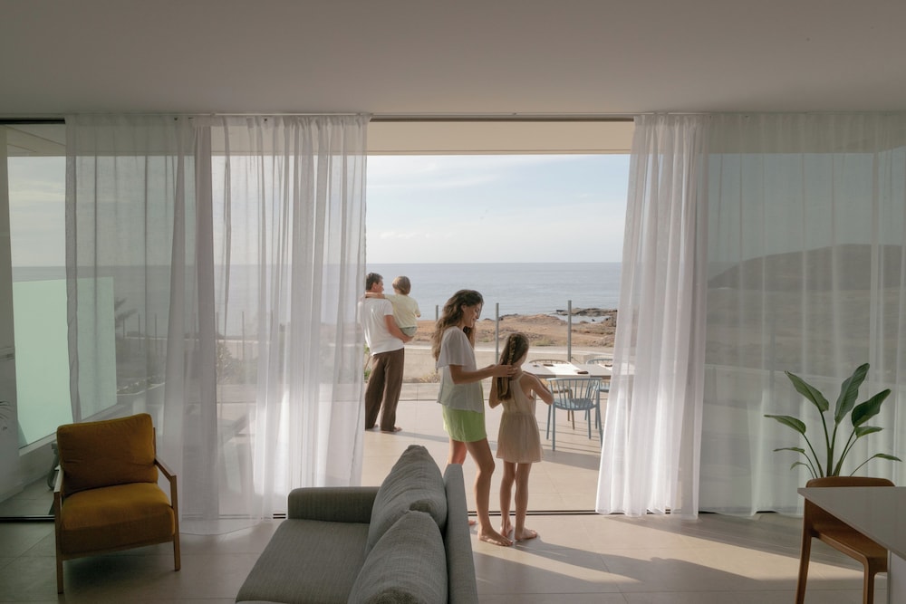 Nivaria Beach Apartments and Villas 43/66