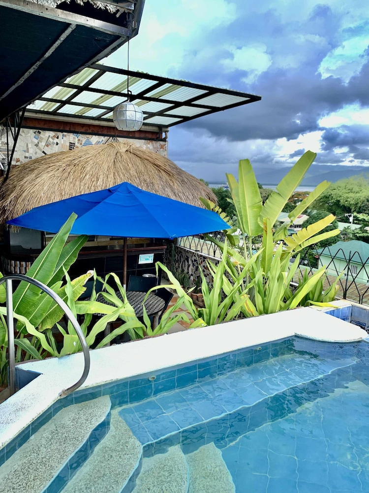 Grande Vista Hotel 57/61