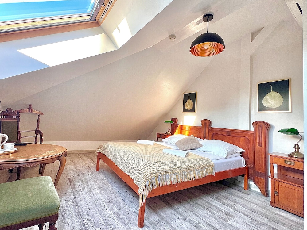 Oki Doki Old Town Hostel 15/50