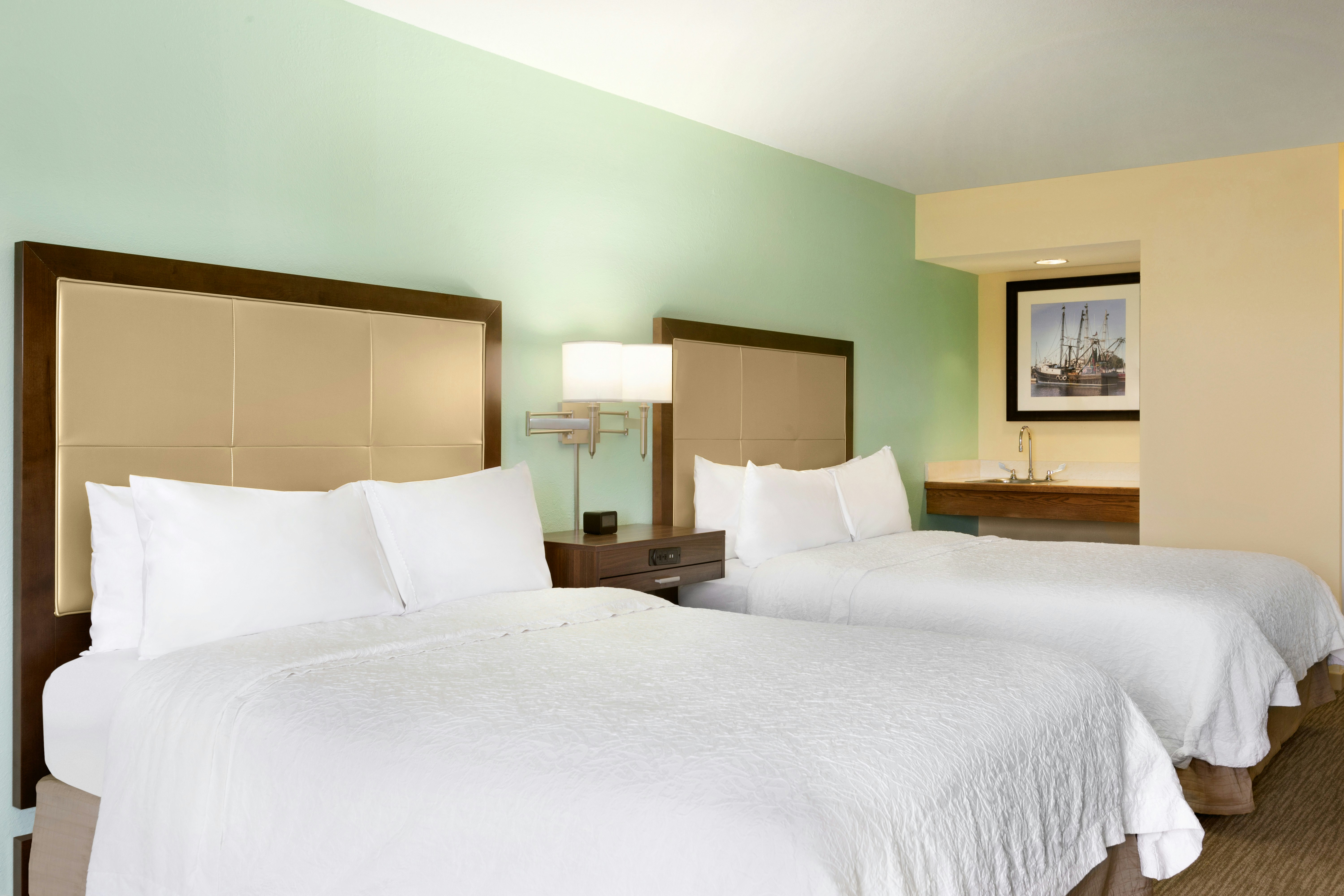 Hampton Inn & Suites Tarpon Springs 11/43