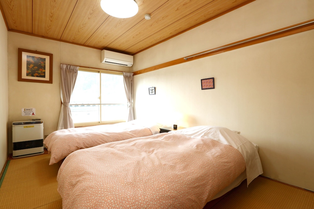 Belle Vue Nishiura 18/58