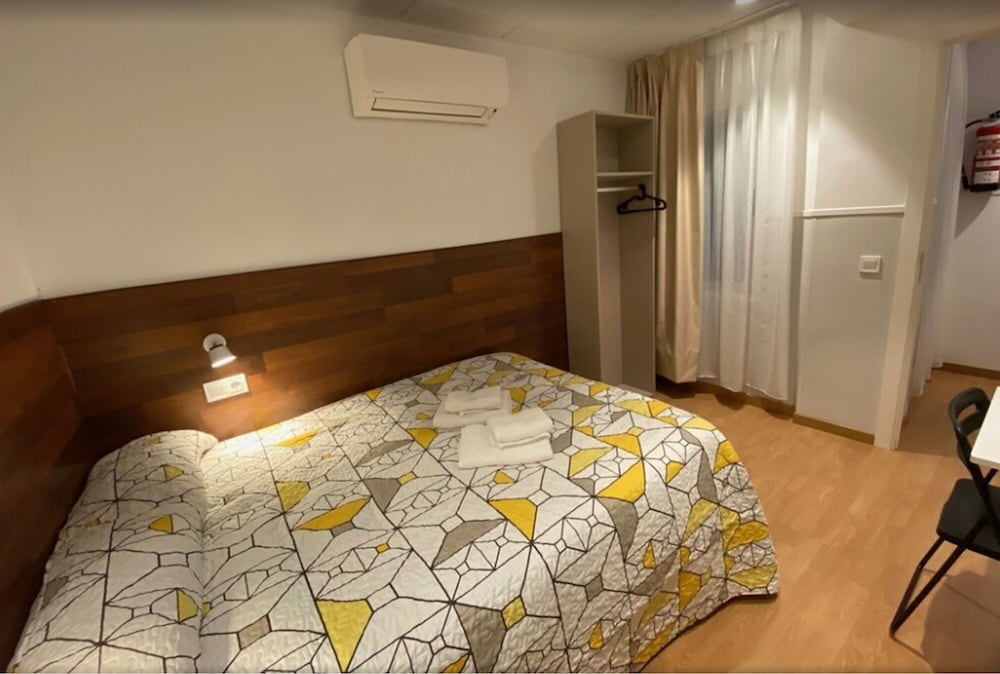 Far Home Hostel 37/71