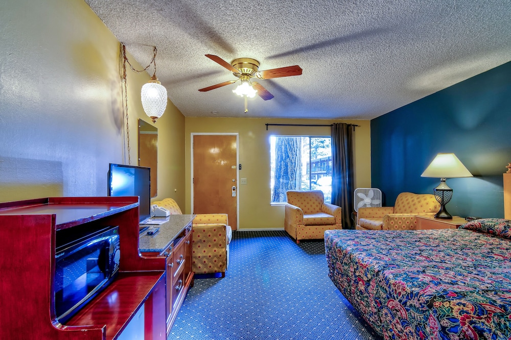 Lake Tahoe Ambassador Lodge 17/57