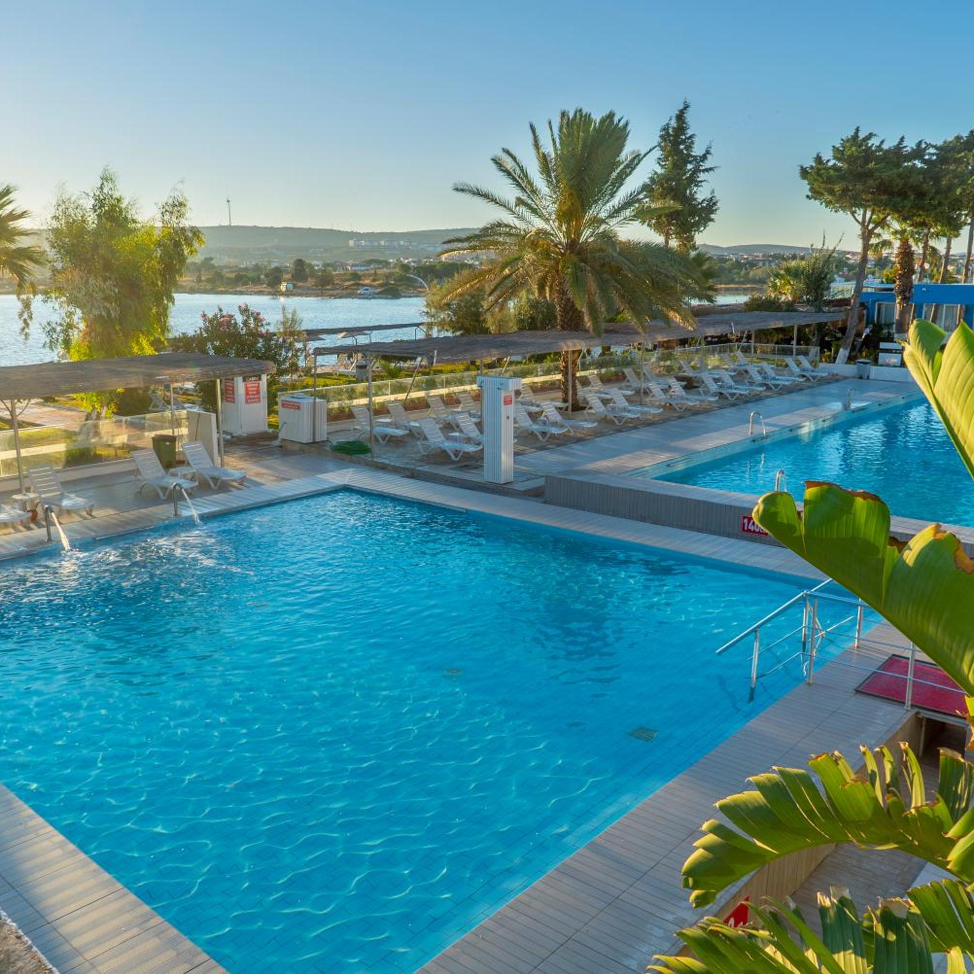 SIFNE TERMAL HOTEL 35/55